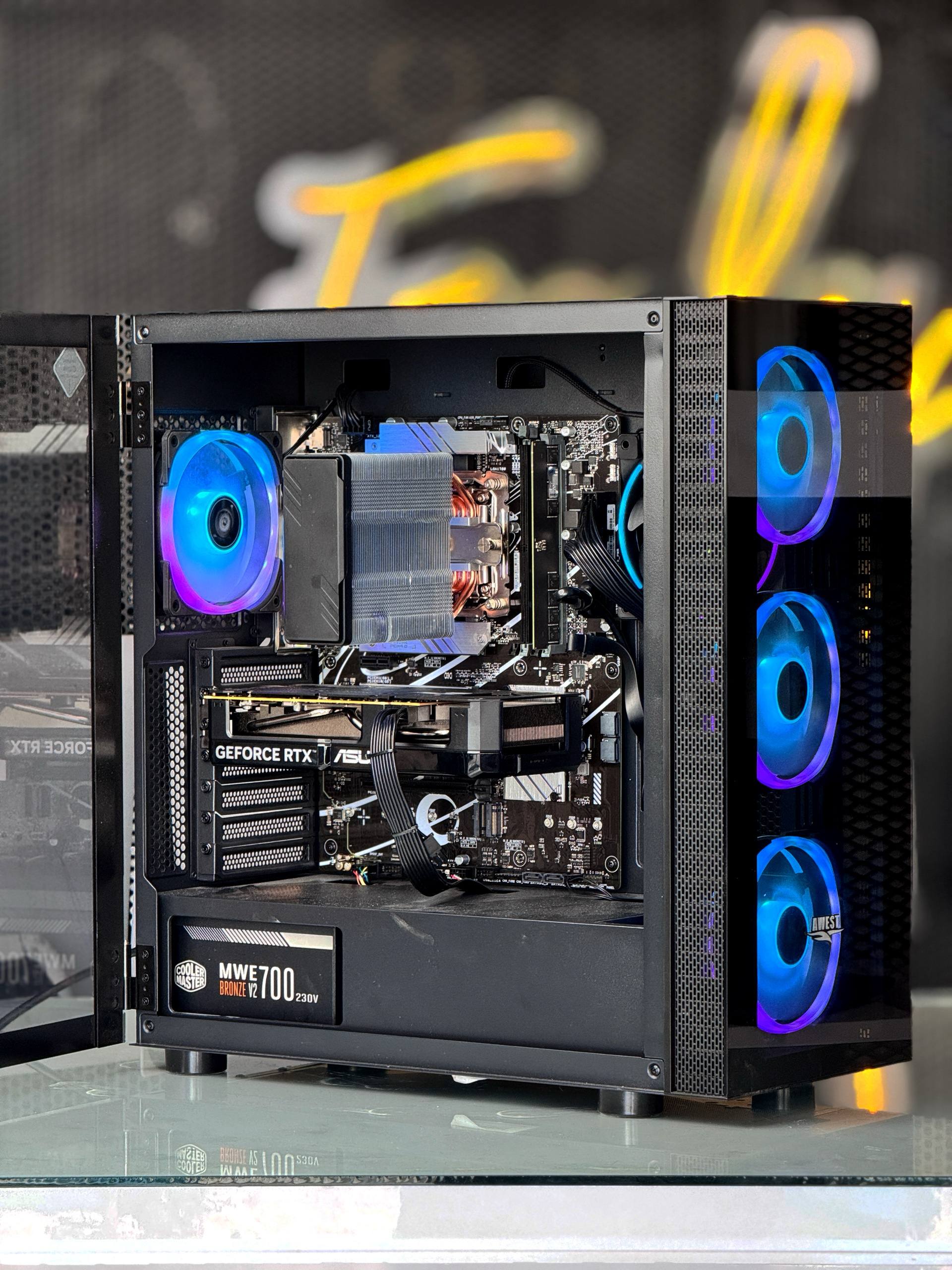 کیس گیمینگ حرفه ای کارکرده Core i5-14400F|MB ASUS | RAM 32GB DDR5 | 1TB SSD NVMe | RTX 5060 8GB | Power 700W |  AWEST |